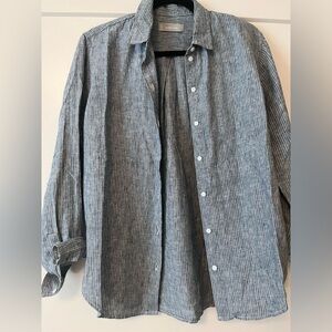 Never worn Everlane Linen button down size 4